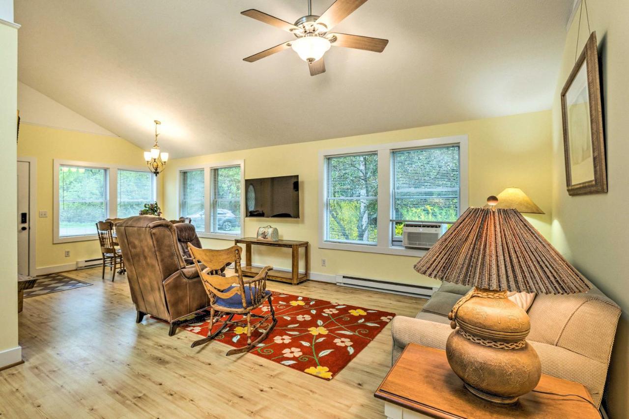 Charming Retreat Near Downtown Frankfort And Beaches Exterior foto